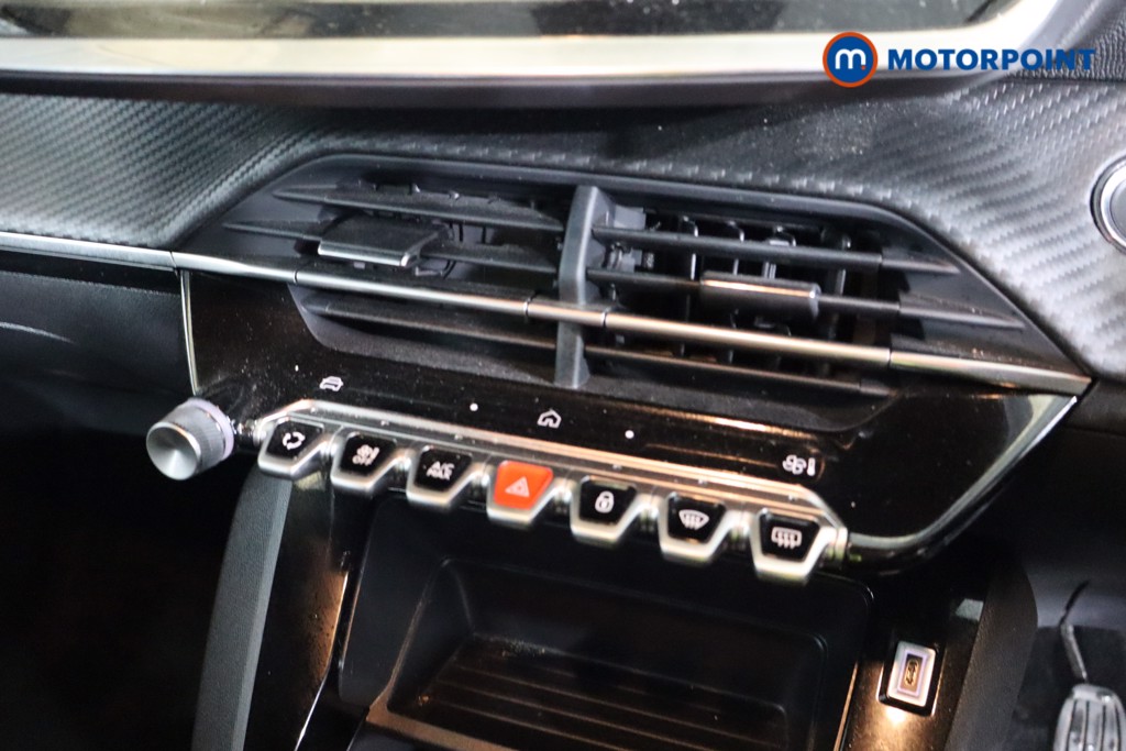 Peugeot 2008 Active Manual Petrol SUV - Stock Number (1595257) - 10th supplementary image