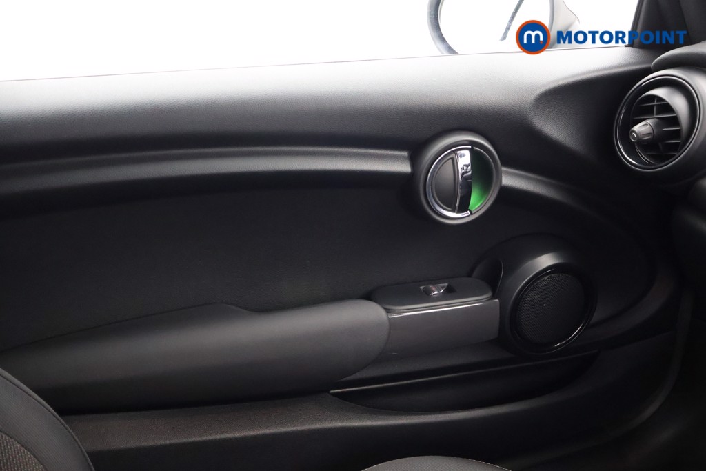 Mini Convertible Cooper Classic Manual Petrol Convertible - Stock Number (1595291) - 13th supplementary image