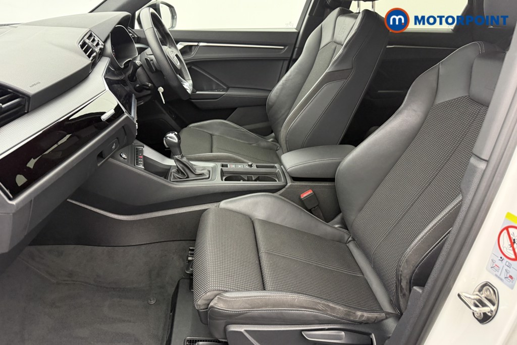 Audi Q3 Black Edition Automatic Petrol SUV - Stock Number (1595471) - 24th supplementary image