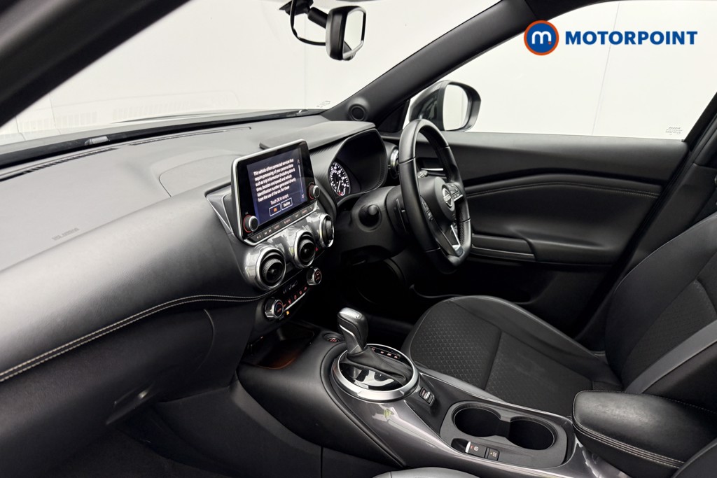 Nissan Juke N-Connecta Automatic Petrol SUV - Stock Number (1595560) - 3rd supplementary image