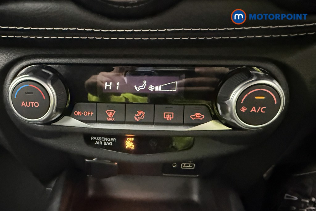 Nissan Juke N-Connecta Automatic Petrol SUV - Stock Number (1595560) - 25th supplementary image