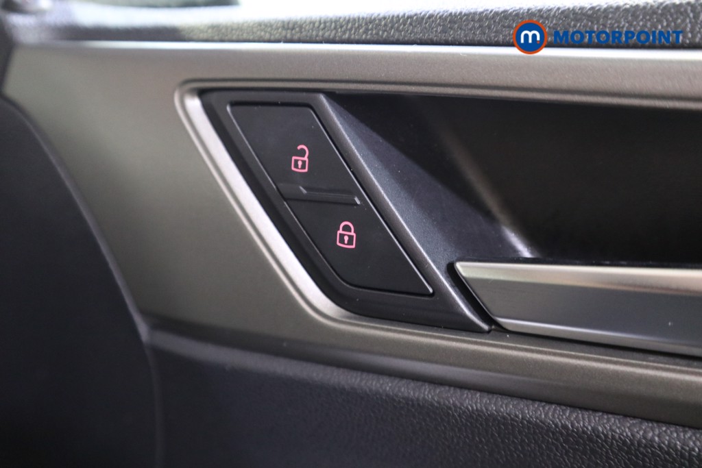 Volkswagen Polo Match Manual Petrol Hatchback - Stock Number (1595775) - 10th supplementary image