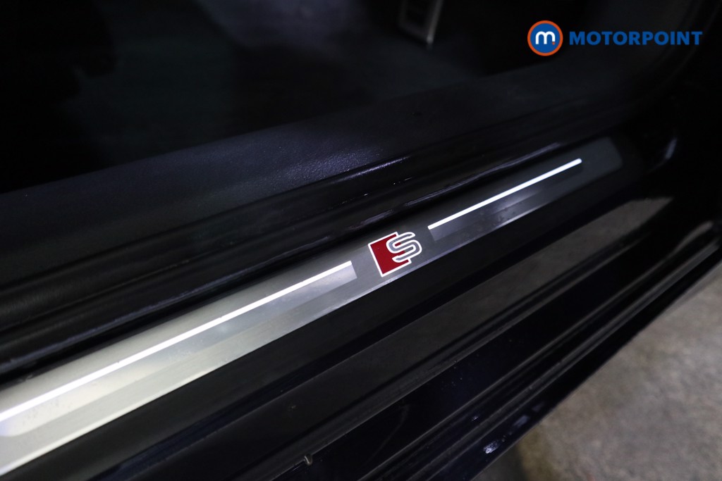 Audi A6 Black Edition Automatic Petrol Estate - Stock Number (1595819) - 17th supplementary image