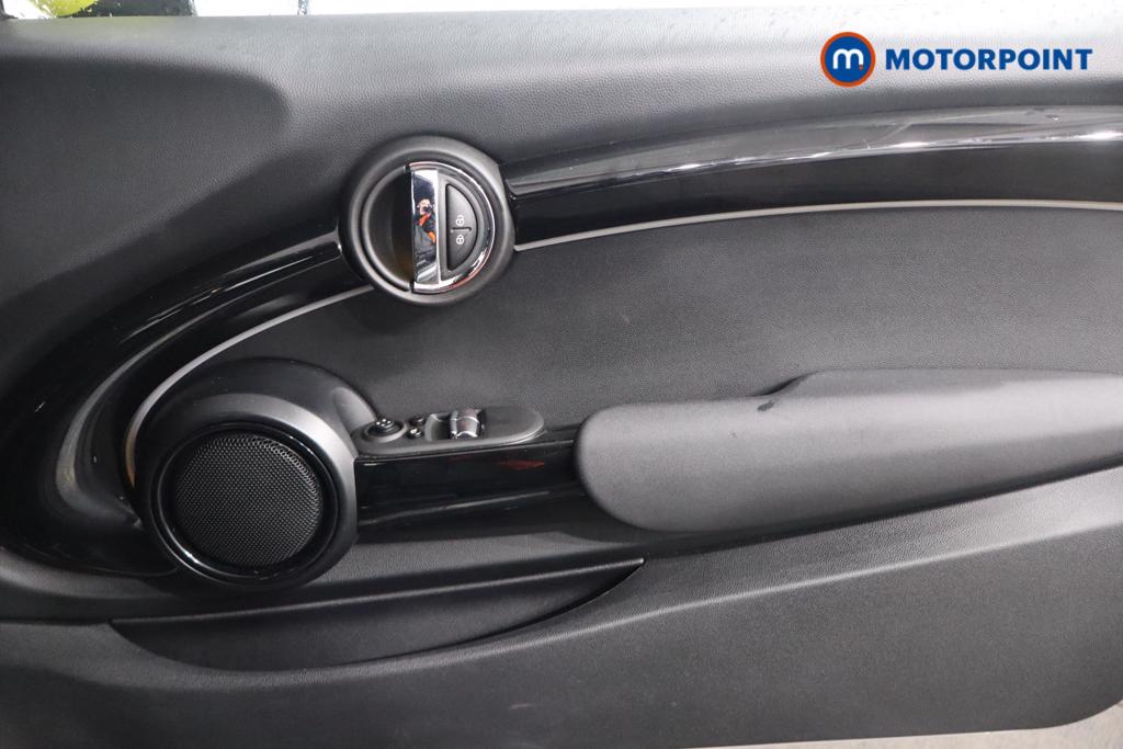 Mini Hatchback Cooper S Level 2 Automatic Electric Hatchback - Stock Number (1596284) - 11th supplementary image