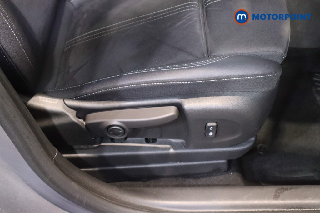 Vauxhall Crossland Ultimate Automatic Petrol SUV - Stock Number (1596509) - 17th supplementary image