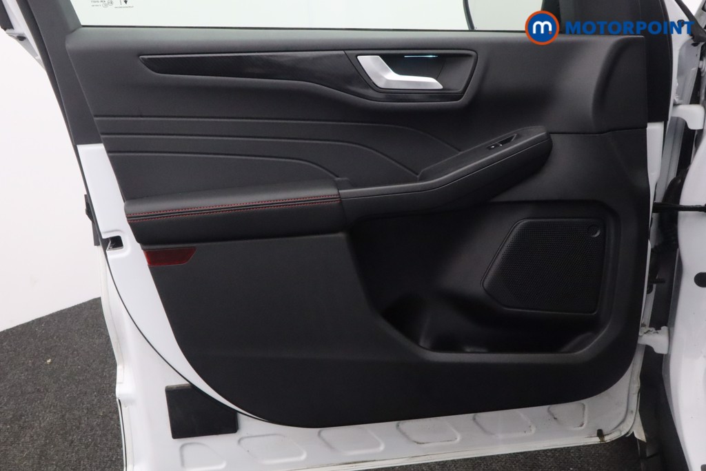 Ford Kuga Black Package Edition Automatic Petrol-Electric Hybrid SUV - Stock Number (1596538) - 19th supplementary image