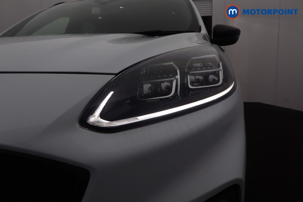 Ford Kuga Black Package Edition Automatic Petrol-Electric Hybrid SUV - Stock Number (1596538) - 25th supplementary image