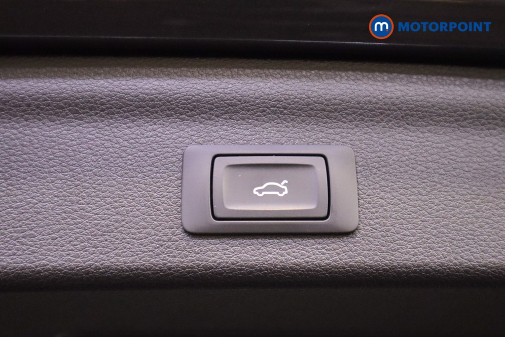 Audi Q3 S Line Automatic Petrol SUV - Stock Number (1596904) - 22nd supplementary image