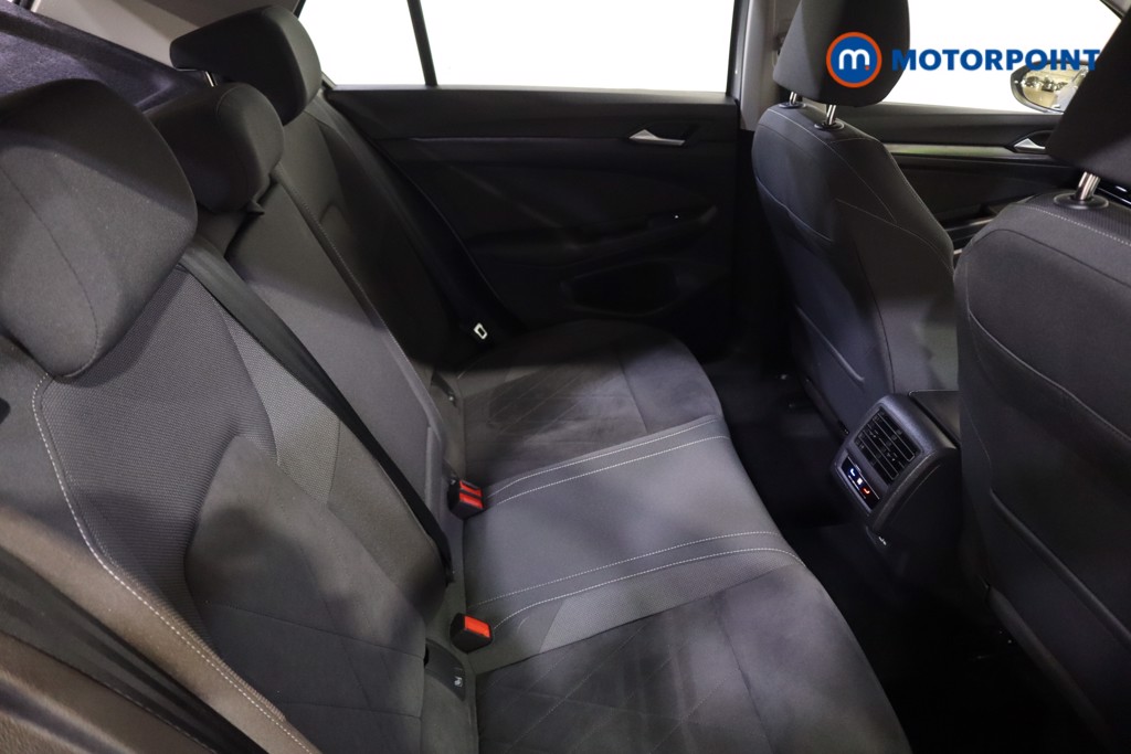Volkswagen Golf Style Automatic Petrol Hatchback - Stock Number (1597022) - 18th supplementary image