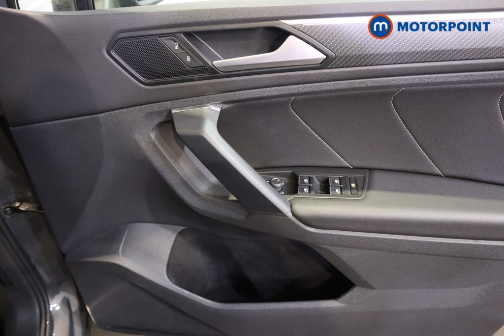 Volkswagen Tiguan Black Edition Automatic Petrol SUV - Stock Number (1597479) - 8th supplementary image
