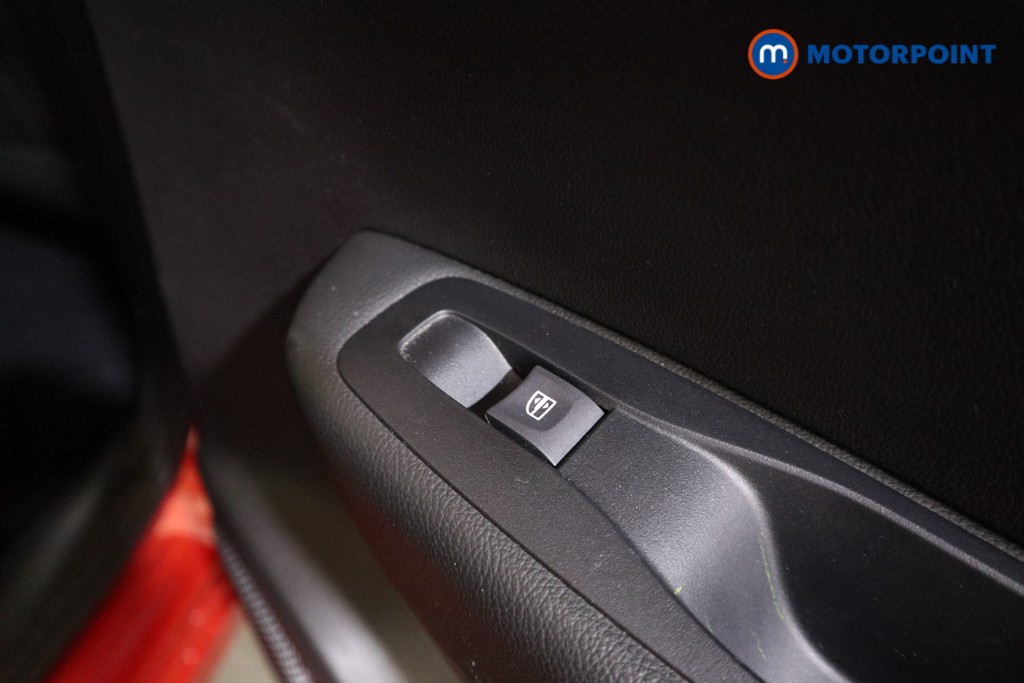 Renault Kadjar Iconic Automatic Petrol SUV - Stock Number (1592898) - 19th supplementary image