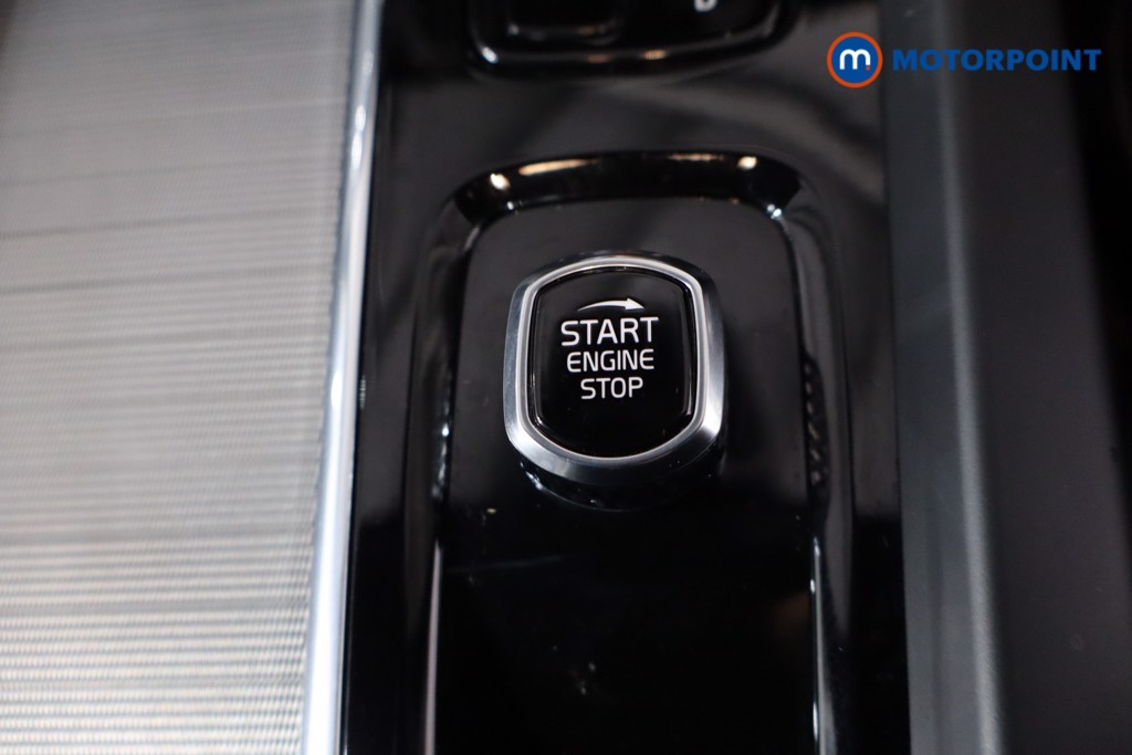 Volvo Xc60 Plus Automatic Petrol SUV - Stock Number (1594038) - 13th supplementary image