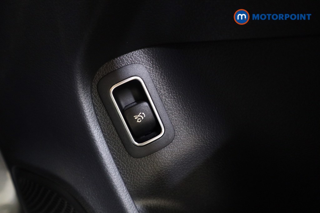 Mercedes-Benz CLA Amg Line Automatic Petrol Coupe - Stock Number (1595130) - 11th supplementary image