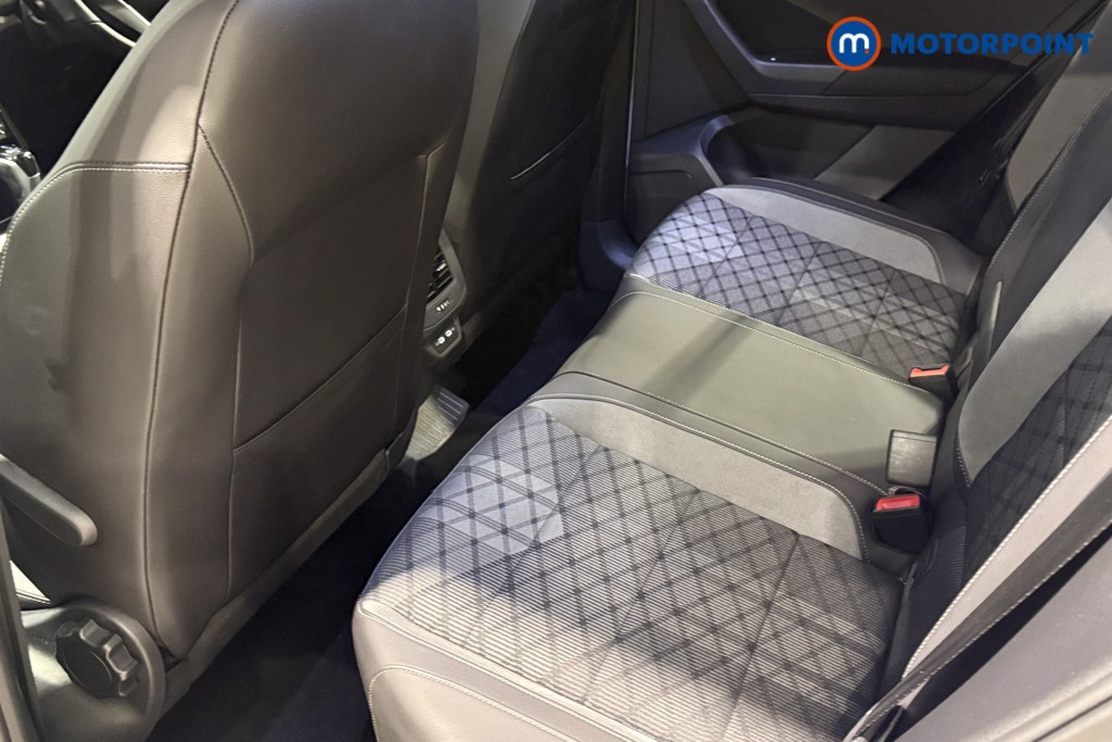 Volkswagen T-Roc R-Line Automatic Petrol SUV - Stock Number (1596023) - 30th supplementary image