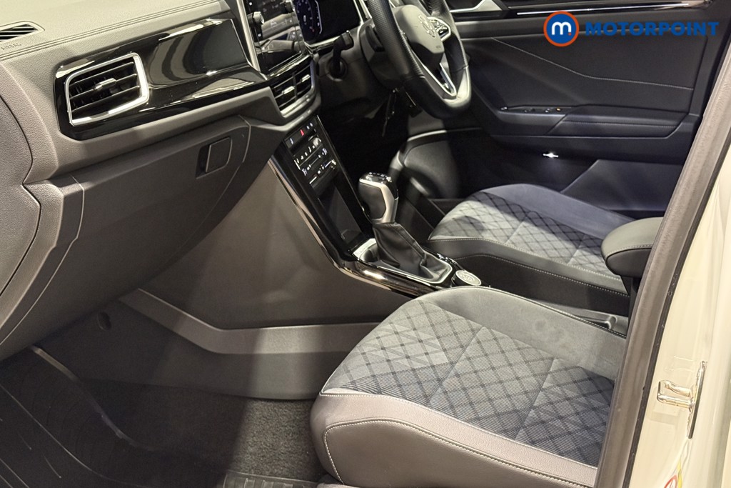 Volkswagen T-Roc R-Line Automatic Petrol SUV - Stock Number (1596023) - 31st supplementary image
