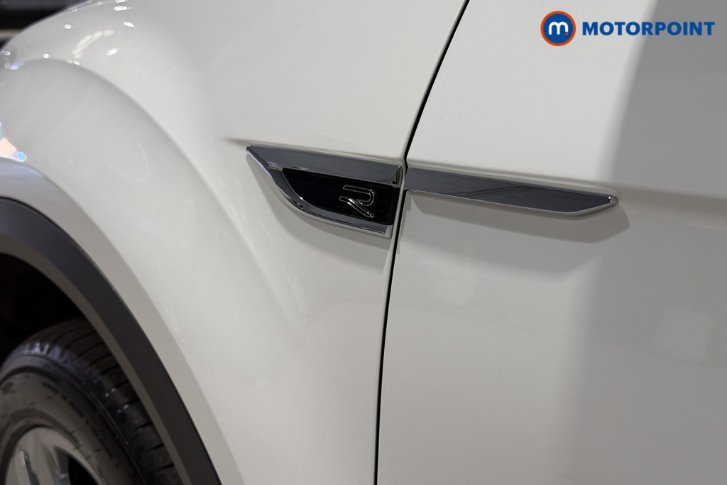Volkswagen T-Roc R-Line Automatic Petrol SUV - Stock Number (1596023) - 41st supplementary image