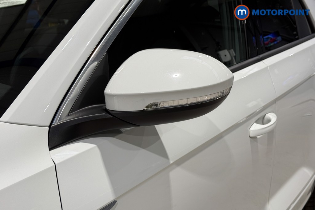 Volkswagen T-Roc R-Line Automatic Petrol SUV - Stock Number (1596023) - 44th supplementary image