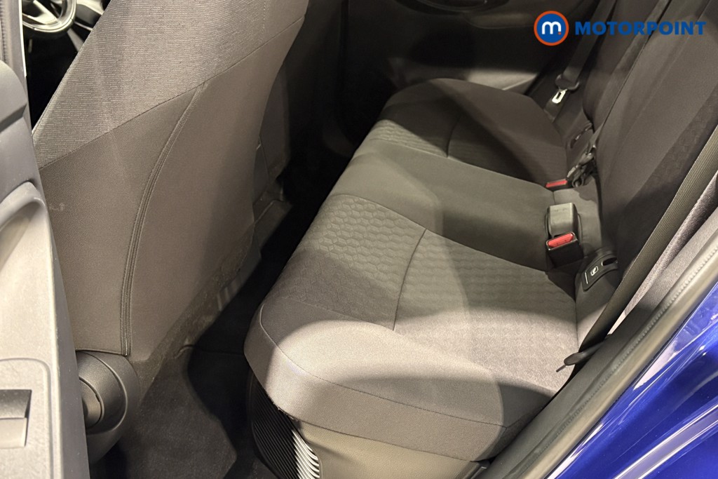 Toyota Yaris Design Automatic Petrol-Electric Hybrid Hatchback - Stock Number (1596187) - 26th supplementary image