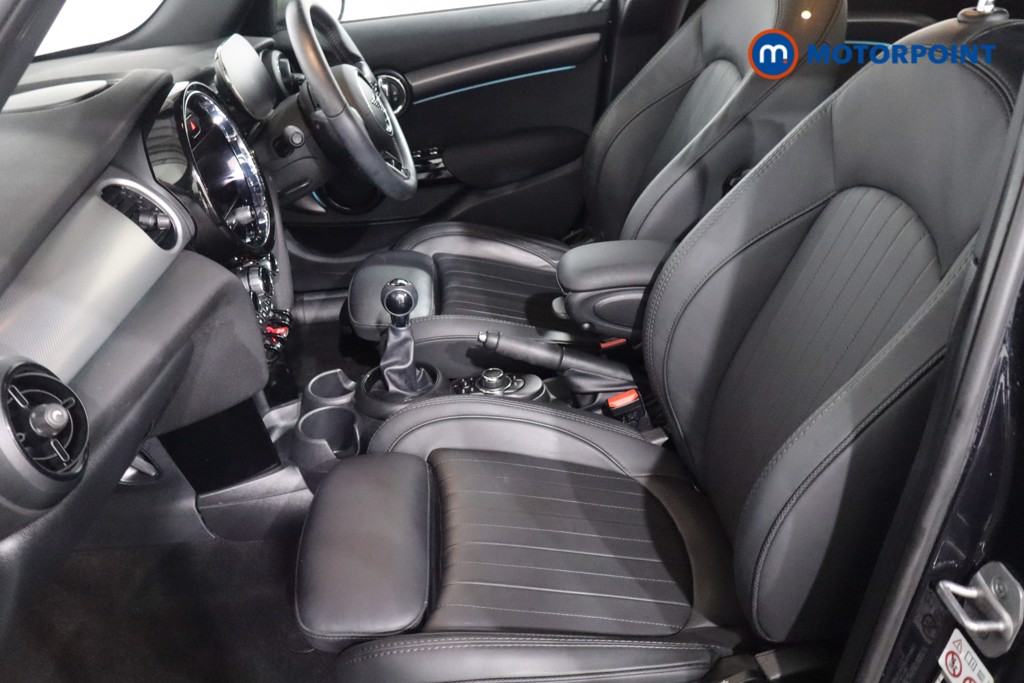 Mini Hatchback Cooper Exclusive Manual Petrol Hatchback - Stock Number (1596257) - 4th supplementary image