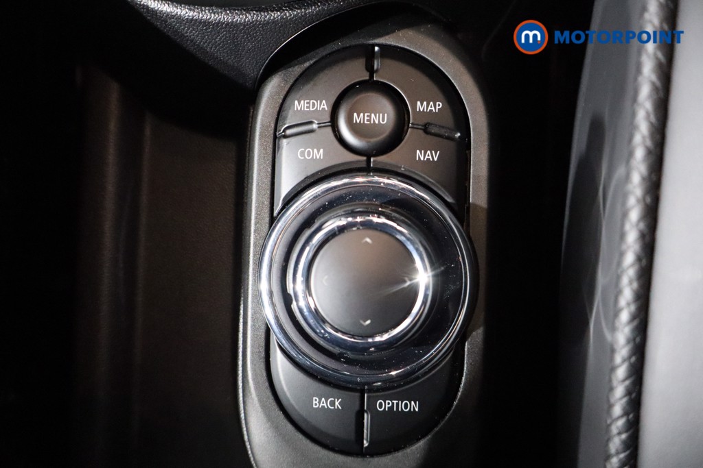 Mini Hatchback Cooper Exclusive Manual Petrol Hatchback - Stock Number (1596257) - 16th supplementary image