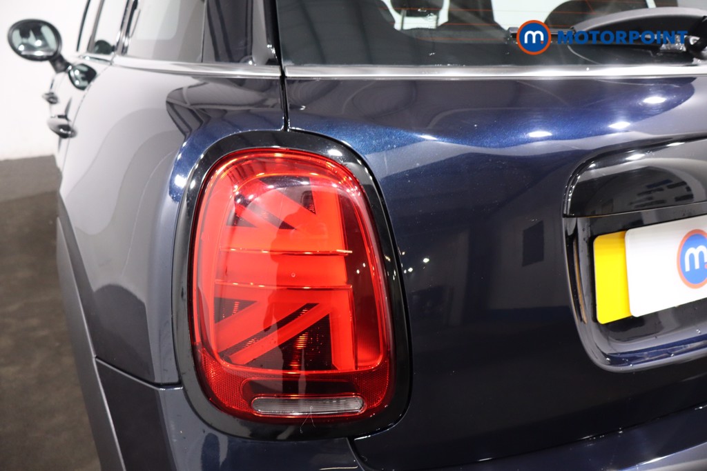 Mini Hatchback Cooper Exclusive Manual Petrol Hatchback - Stock Number (1596257) - 35th supplementary image