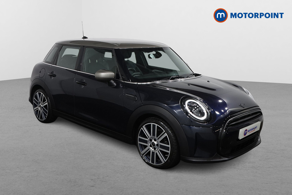 Mini Hatchback Cooper Exclusive Manual Petrol Hatchback - Stock Number (1596257) - Drivers side front corner