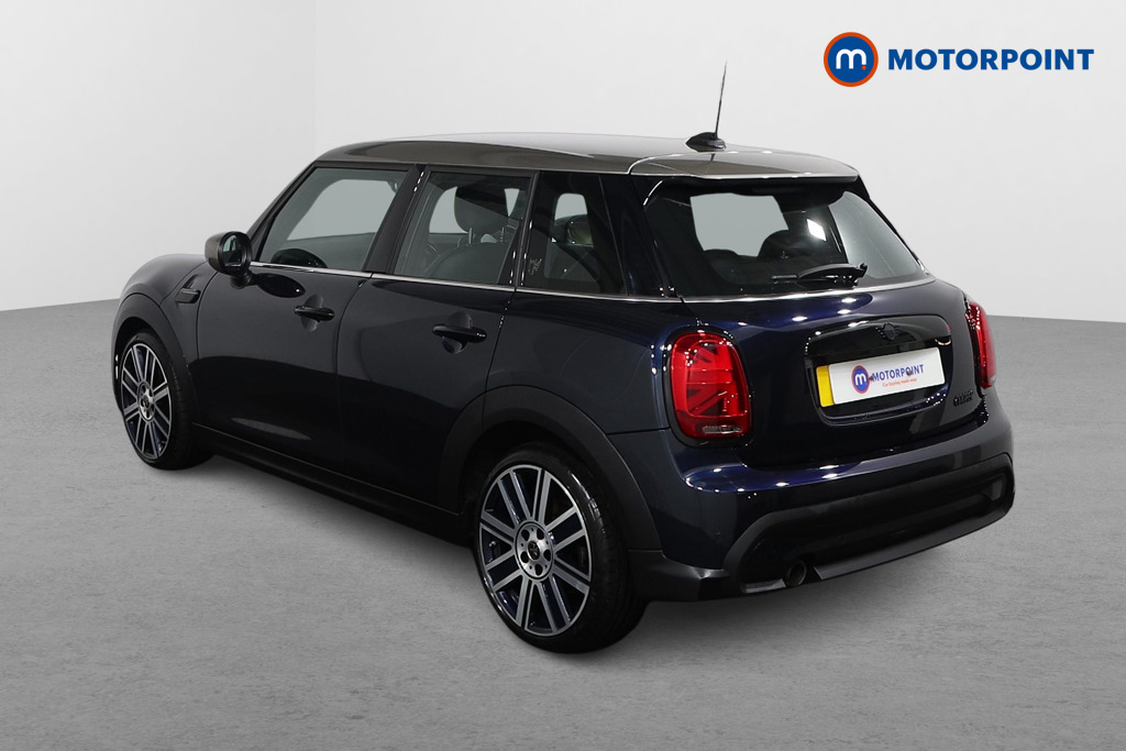Mini Hatchback Cooper Exclusive Manual Petrol Hatchback - Stock Number (1596257) - Passenger side rear corner