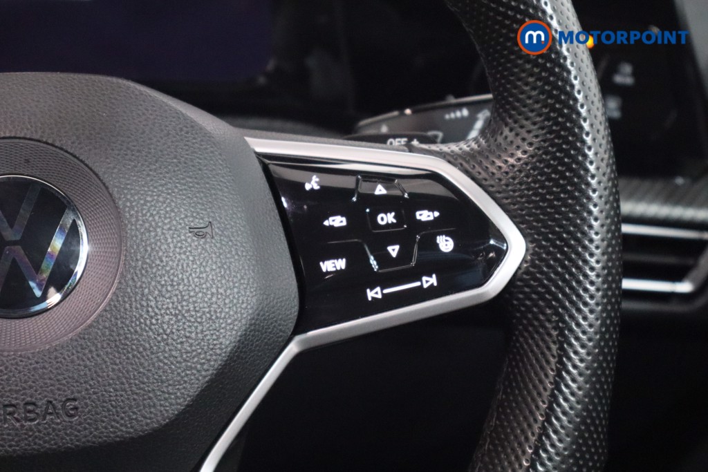 Volkswagen Golf R-Line Automatic Petrol Hatchback - Stock Number (1596383) - 8th supplementary image