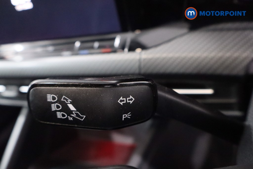 Volkswagen Golf R-Line Automatic Petrol Hatchback - Stock Number (1596383) - 19th supplementary image