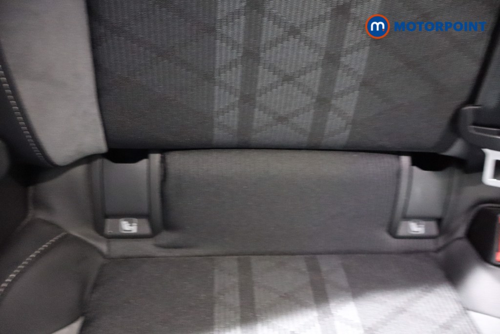 Volkswagen Golf R-Line Automatic Petrol Hatchback - Stock Number (1596383) - 25th supplementary image