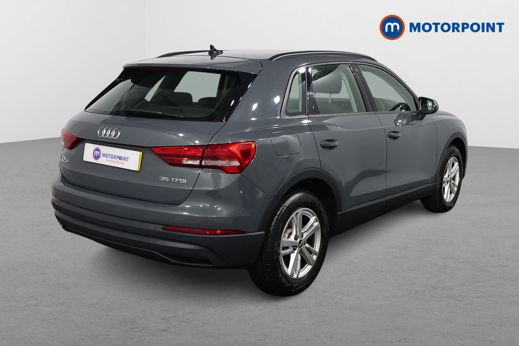 Audi Q3 Technik Manual Petrol SUV - Stock Number (1596793) - Drivers side rear corner