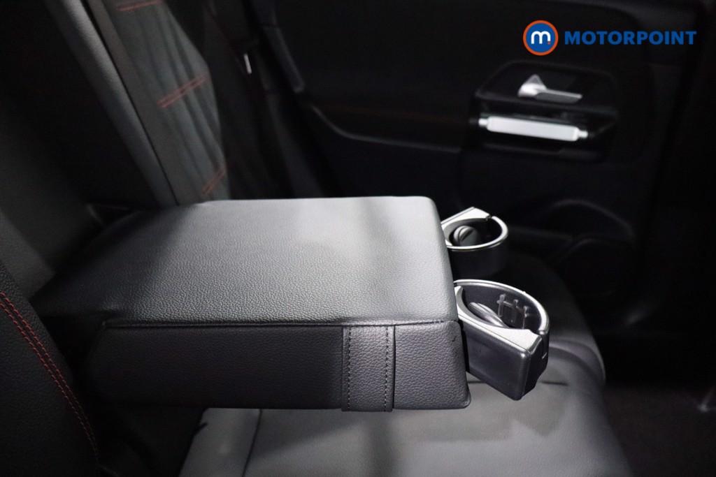 Mercedes-Benz GLB Amg Line Automatic Petrol SUV - Stock Number (1597133) - 27th supplementary image