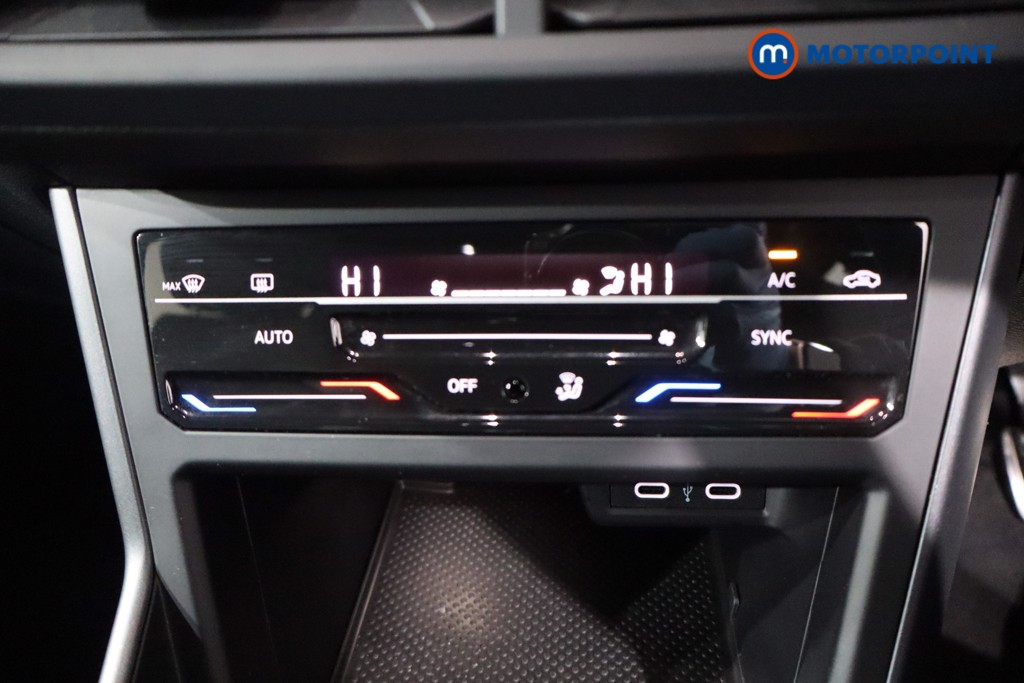 Volkswagen Polo R-Line Manual Petrol Hatchback - Stock Number (1597581) - 16th supplementary image