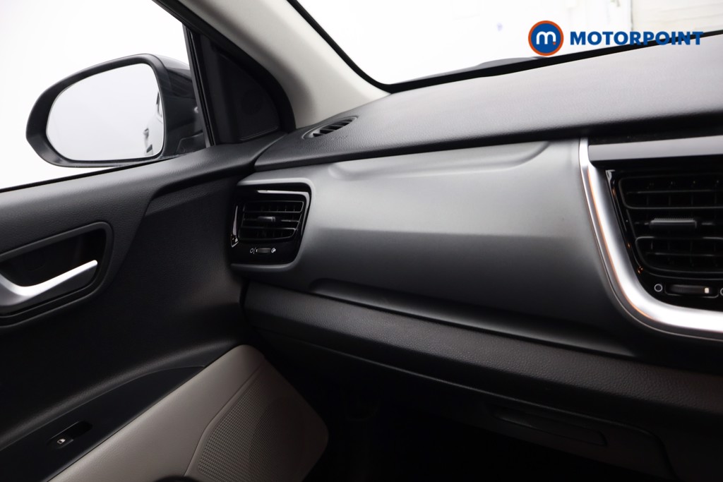 KIA Stonic Connect Manual Petrol SUV - Stock Number (1540028) - 9th supplementary image
