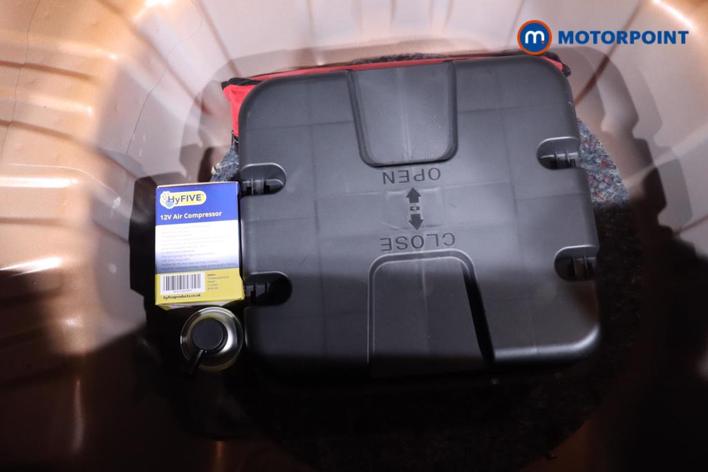 Renault Clio Play Manual Petrol Hatchback - Stock Number (1566798) - 22nd supplementary image