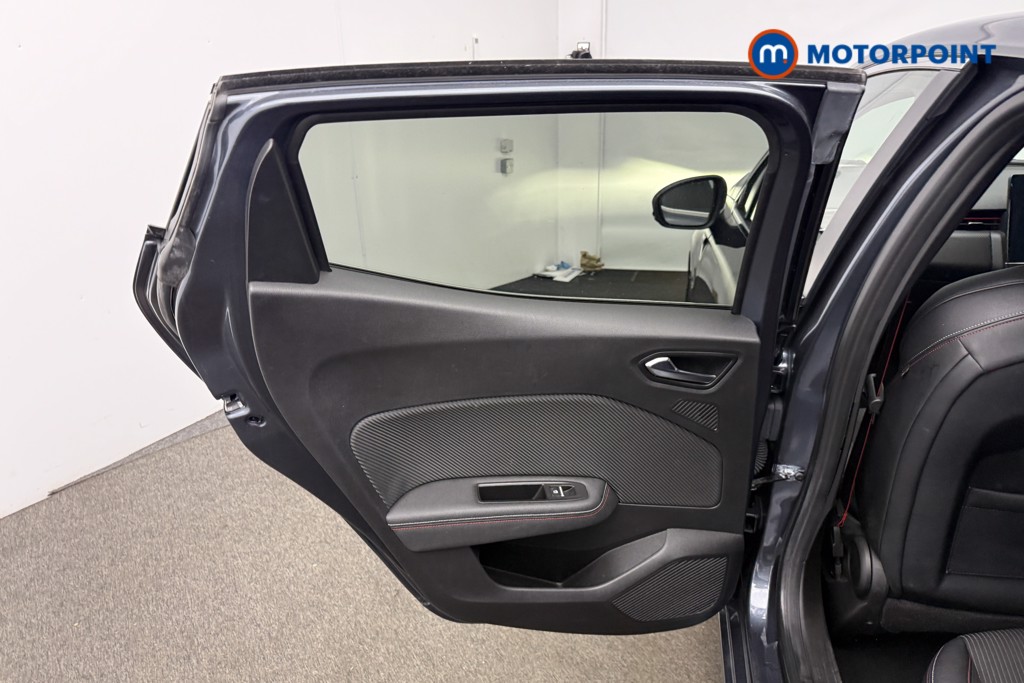Renault Clio Rs Line Manual Petrol Hatchback - Stock Number (1568100) - 6th supplementary image