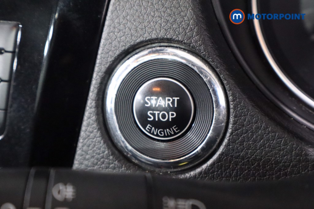 Nissan Qashqai N-Connecta Manual Petrol SUV - Stock Number (1573927) - 13th supplementary image
