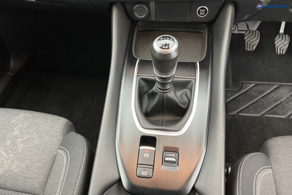 Nissan Qashqai N-Connecta Manual Petrol SUV - Stock Number (1585599) - 13th supplementary image