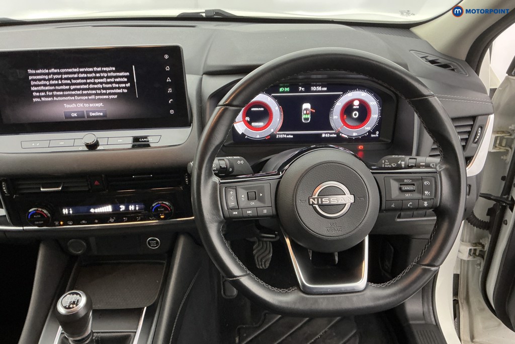 Nissan Qashqai N-Connecta Manual Petrol SUV - Stock Number (1585599) - 1st supplementary image