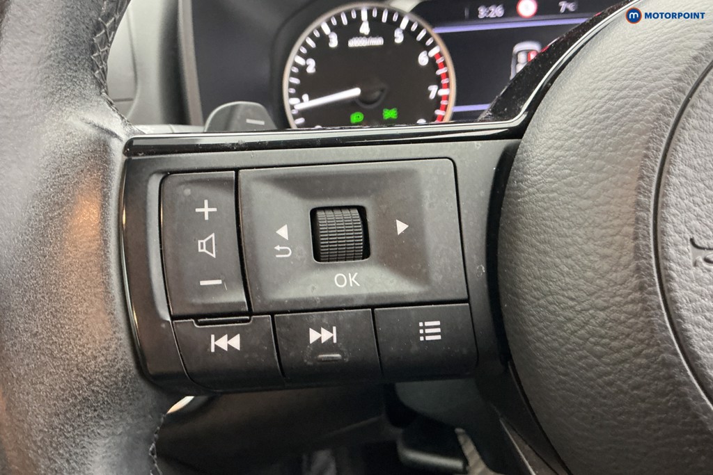 Nissan Qashqai Acenta Premium Automatic Petrol SUV - Stock Number (1586229) - 17th supplementary image