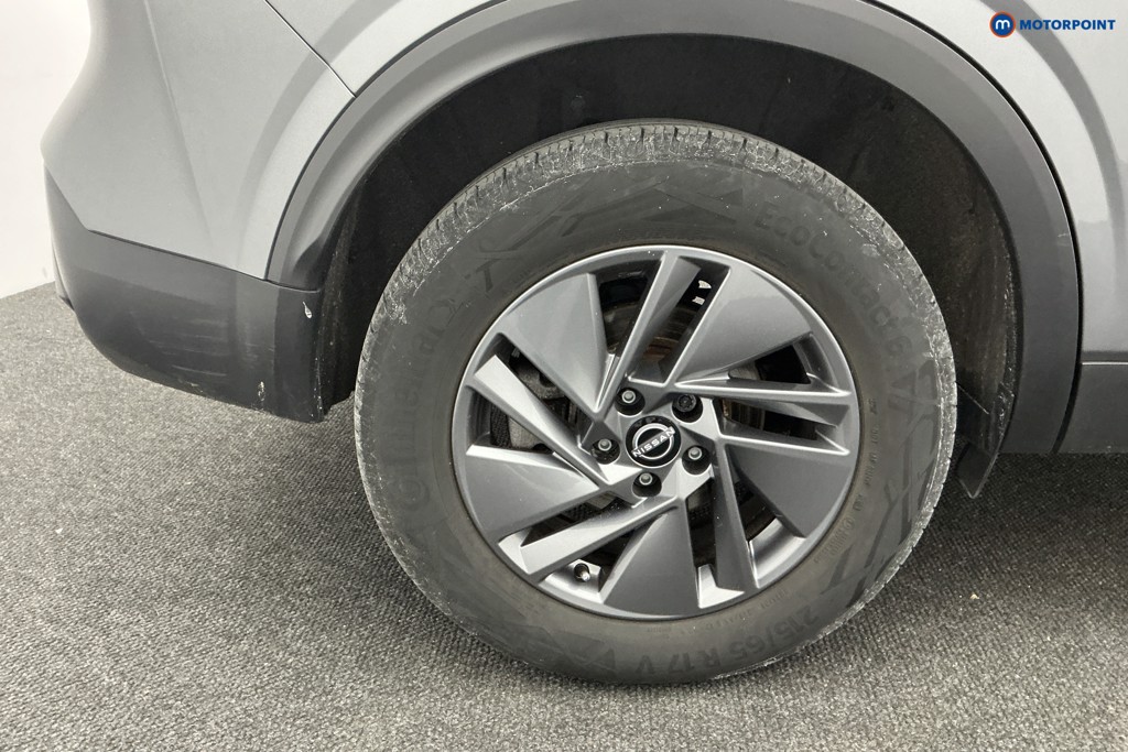 Nissan Qashqai Acenta Premium Automatic Petrol SUV - Stock Number (1586229) - 32nd supplementary image