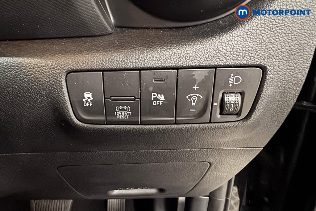 Hyundai Kona Se Connect Automatic Petrol-Electric Hybrid SUV - Stock Number (1589137) - 13th supplementary image