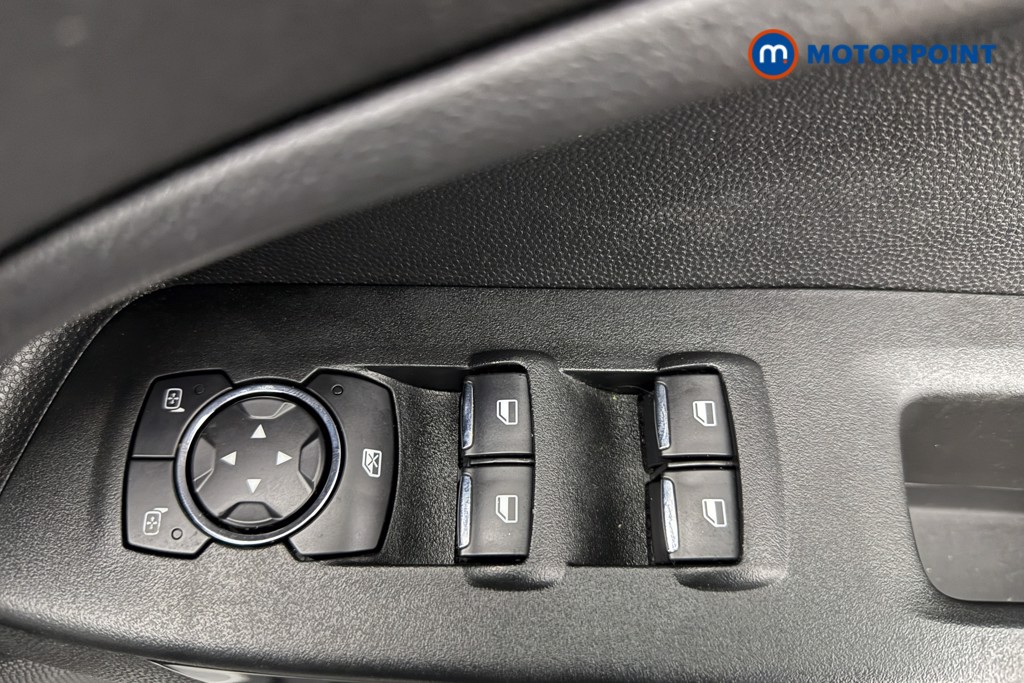 Ford Ecosport Titanium Manual Petrol SUV - Stock Number (1591281) - 19th supplementary image
