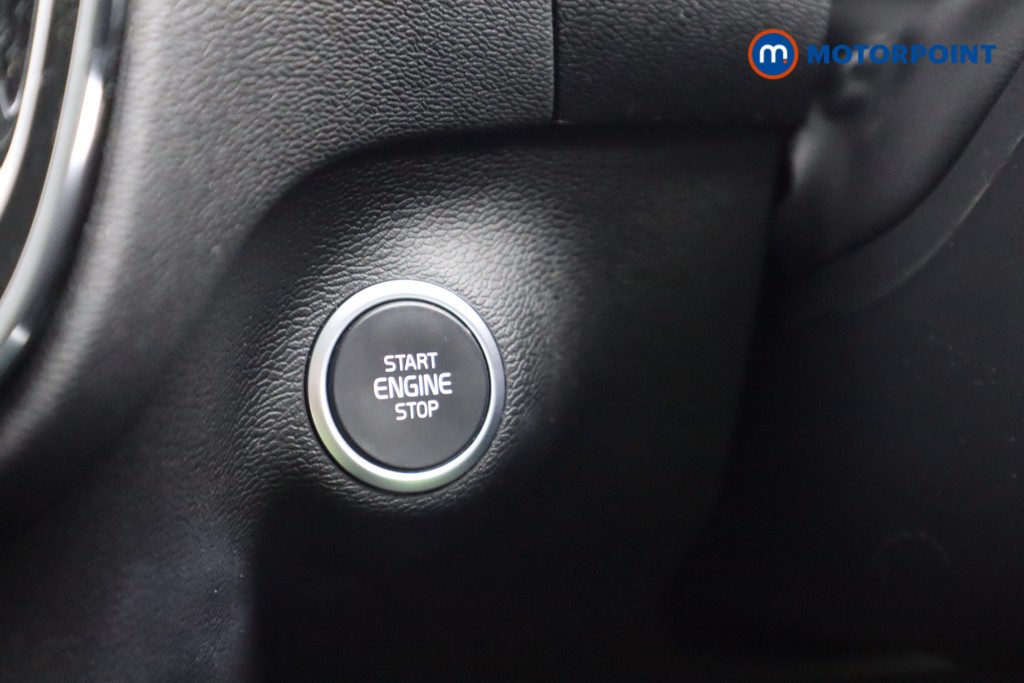 Volvo Xc40 Momentum Manual Petrol SUV - Stock Number (1591381) - 12th supplementary image