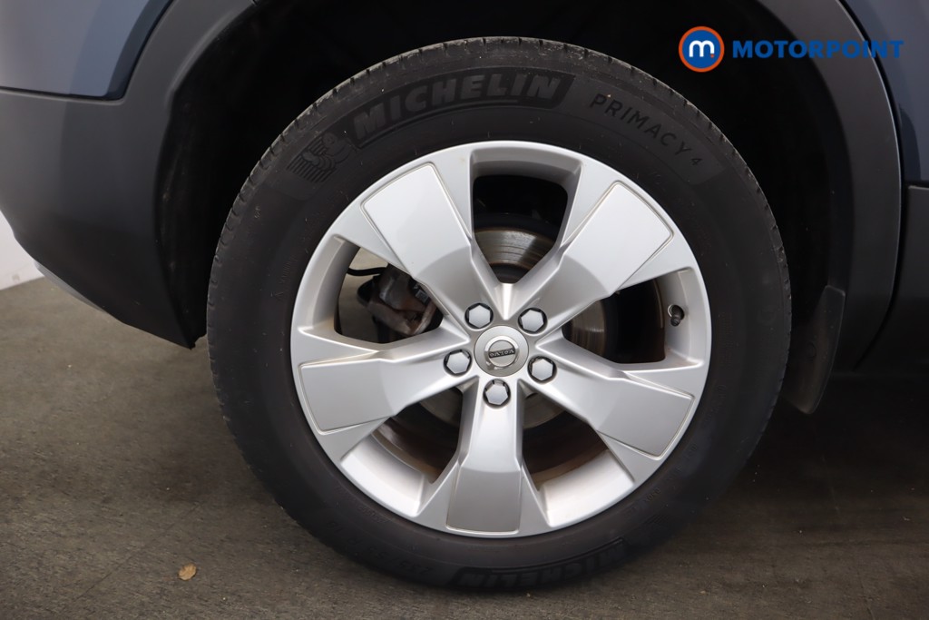 Volvo Xc40 Momentum Manual Petrol SUV - Stock Number (1591381) - 41st supplementary image