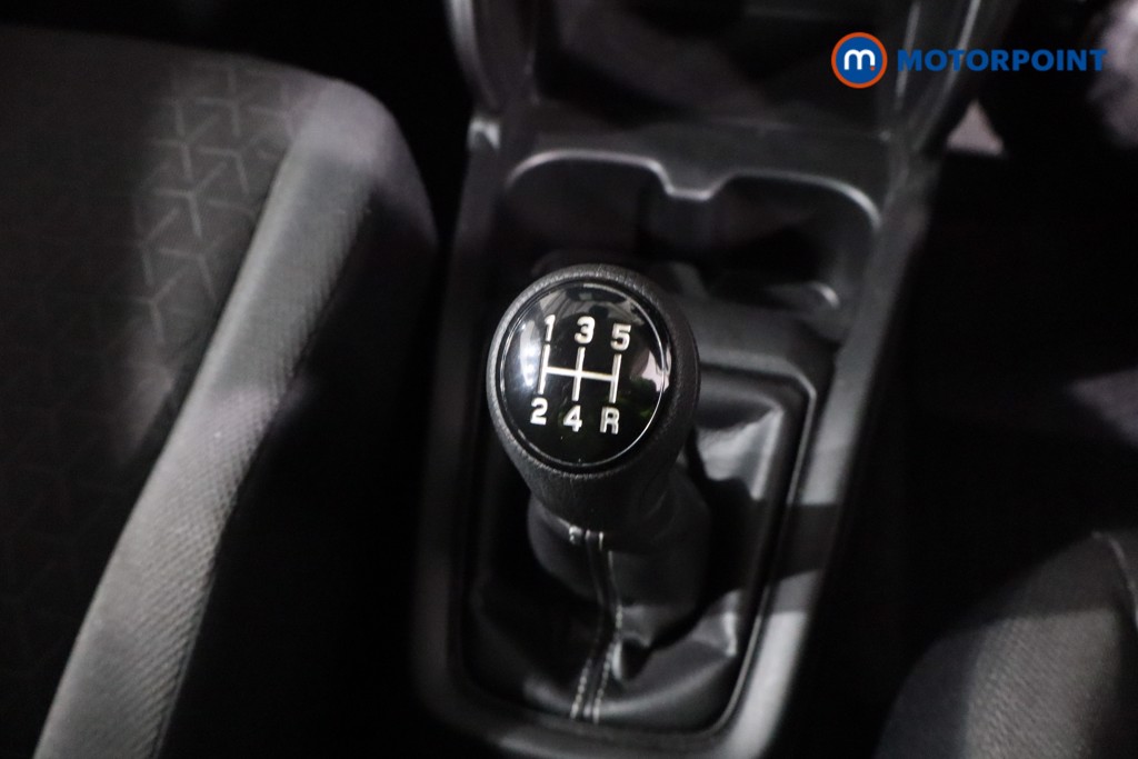 Suzuki Swift Motion Manual Petrol Hatchback - Stock Number (1591633) - 18th supplementary image