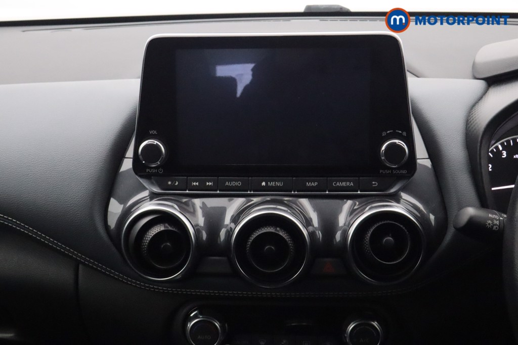 Nissan Juke N-Connecta Manual Petrol SUV - Stock Number (1592912) - 2nd supplementary image