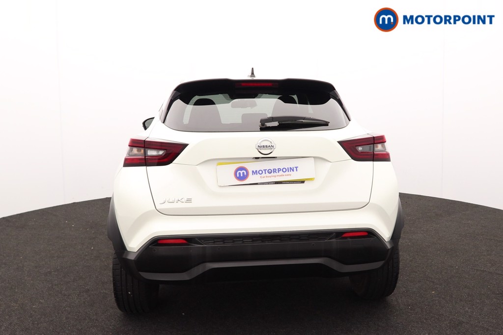 Nissan Juke N-Connecta Manual Petrol SUV - Stock Number (1592912) - Rear bumper