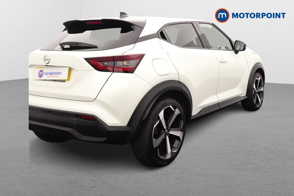 Nissan Juke N-Connecta Manual Petrol SUV - Stock Number (1592912) - Drivers side rear corner