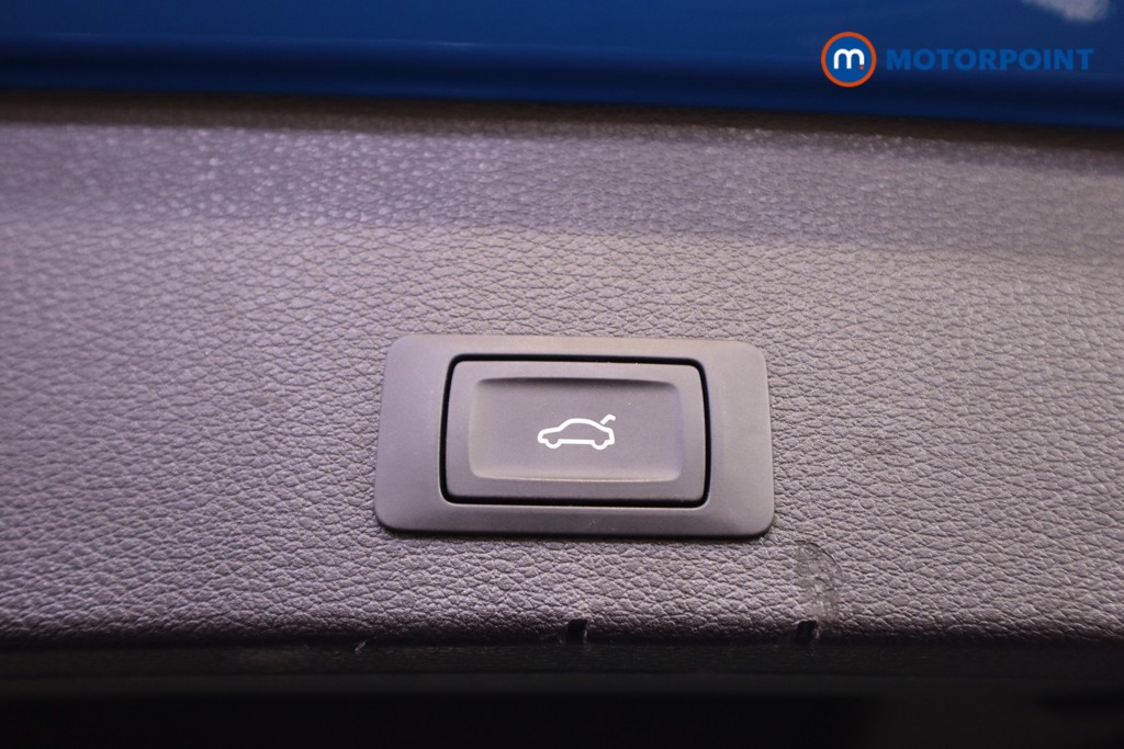 Audi Q2 S Line Automatic Petrol SUV - Stock Number (1593465) - 21st supplementary image